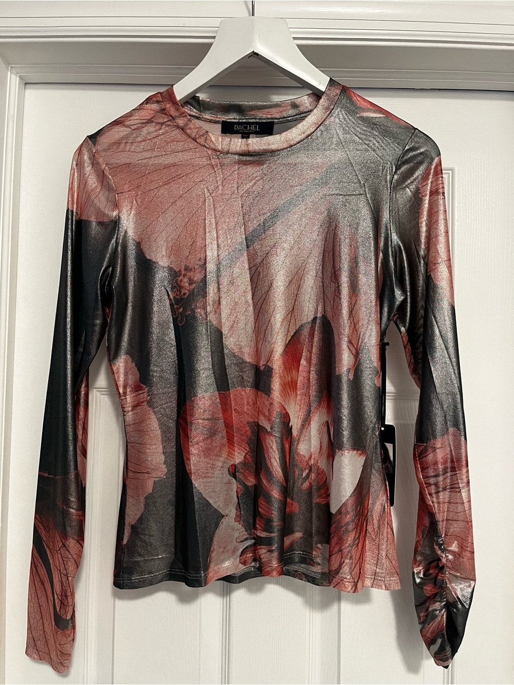 Metallic Floral Long Sleeve Tee in Rose and Black